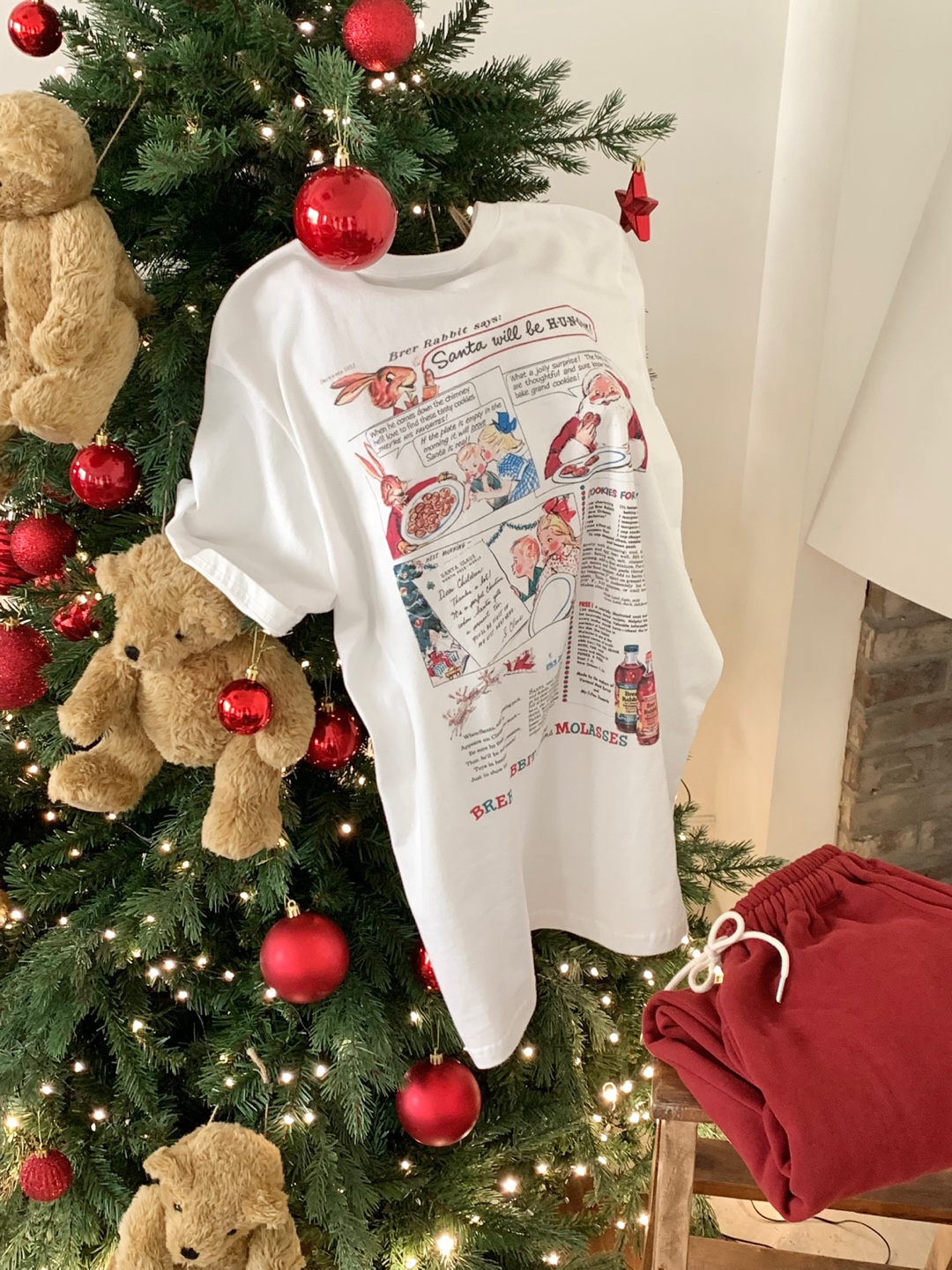 [크리스마스/연말룩🤶🏻] 산타 카툰 티셔츠